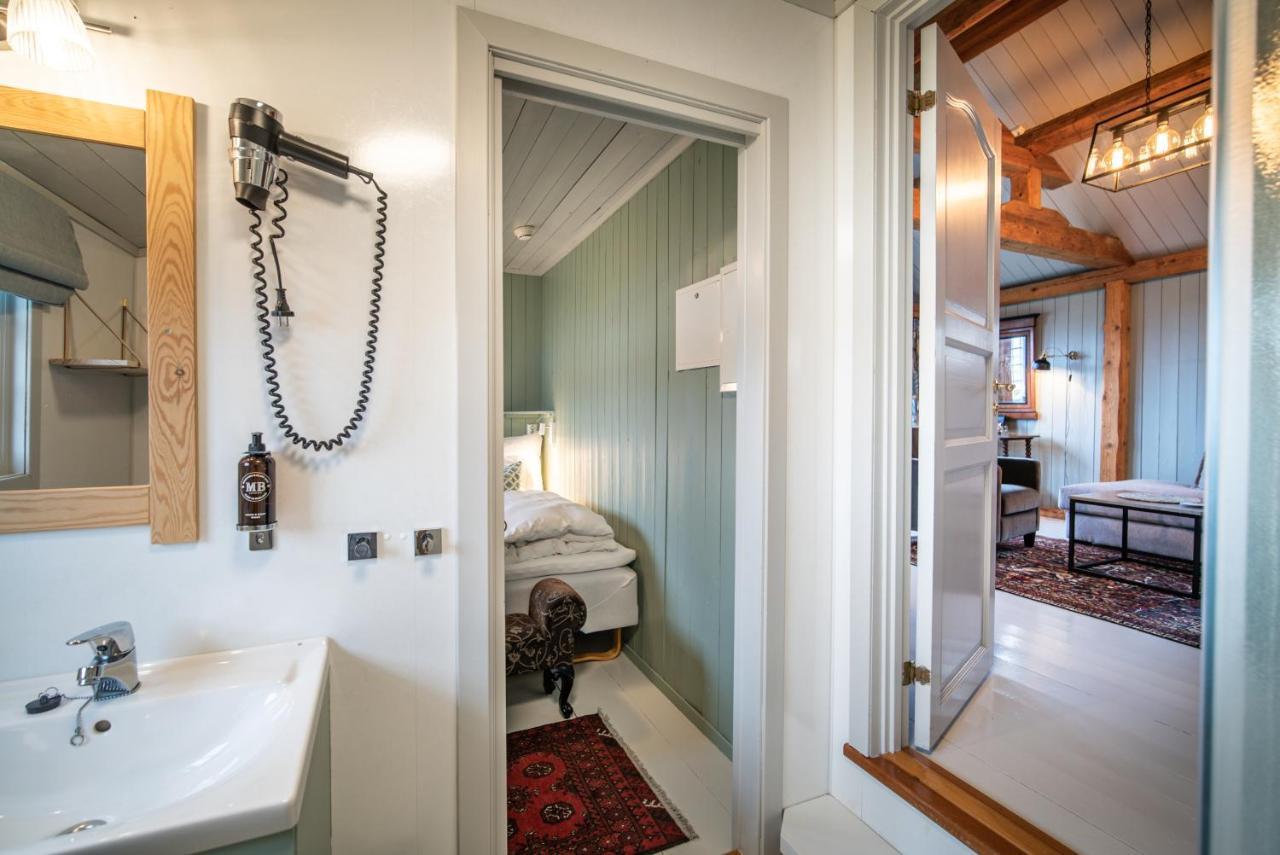 Haholmen - By Classic Norway Hotels Karvag Экстерьер фото